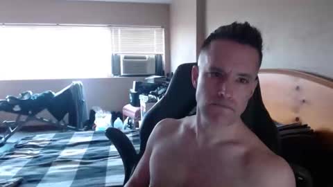 rustic_cuse_777 online show from 03-25-26, 08:15