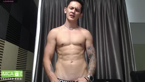 MillionDollarGuy online show from 01-17-25, 04:28