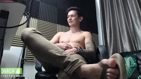 MillionDollarGuy online show from 01-23-25, 05:24