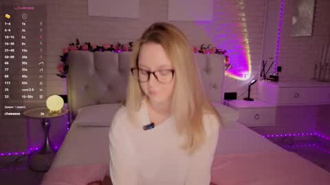 Ruta prize for the new fan club members hehe online show from 10-14-25, 07:47