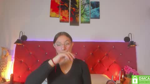 Snapshot of ruth_harvey chatting on 03-06-26, 01:18 Ruth online show from 03-06-26, 01:18