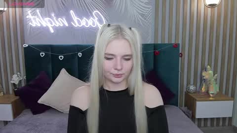 Snapshot of ruthbryant chatting on 09-12-25, 08:36 ruthbryant online show from 09-12-25, 08:36