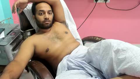 Snapshot of rwb17 chatting on 09-28-25, 05:24 rwb17 online show from 09-28-25, 05:24