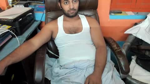 Snapshot of rwb17 chatting on 04-05-26, 11:51 rwb17 online show from 04-05-26, 11:51