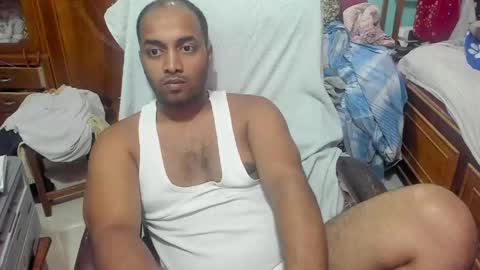 Snapshot of rwb17 chatting on 04-29-26, 05:30 rwb17 online show from 04-29-26, 05:30