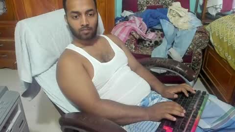 Snapshot of rwb17 chatting on 05-14-26, 10:22 rwb17 online show from 05-14-26, 10:22