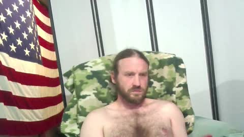 Snapshot of rwb1982 chatting on 10-19-25, 06:41 rwb1982 online show from 10-19-25, 06:41