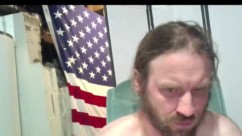 Snapshot of rwb1982 chatting on 10-31-25, 01:39 rwb1982 online show from 10-31-25, 01:39