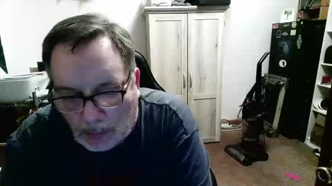 Snapshot of rwzar_1965 chatting on 04-12-26, 11:43 rwzar_1965 online show from 04-12-26, 11:43