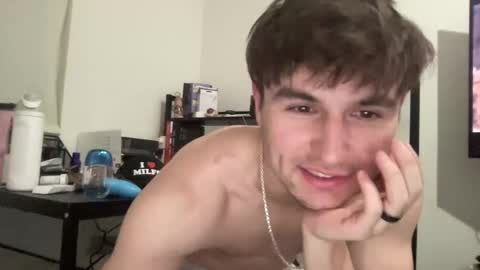 Snapshot of ryan287747 chatting on 04-19-26, 05:18 ryan online show from 04-19-26, 05:18