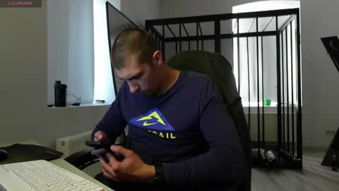 RYAN DOZER online show from 09-28-25, 06:52