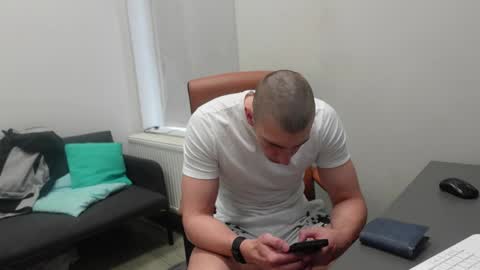 RYAN DOZER online show from 05-04-26, 06:09