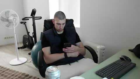 RYAN DOZER online show from 05-09-26, 06:07