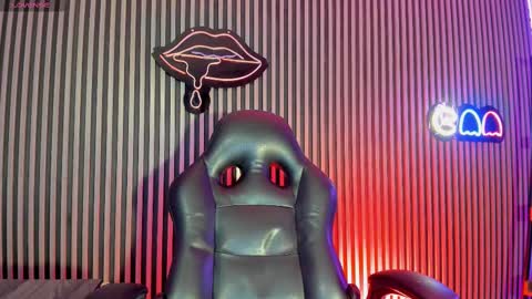 Snapshot of ryan_sailor chatting on 10-06-25, 09:56 RYAN online show from 10-06-25, 09:56