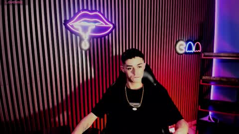 Snapshot of ryan_sailor chatting on 10-12-25, 08:19 RYAN online show from 10-12-25, 08:19