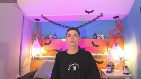 Snapshot of ryan_sailor chatting on 10-24-25, 09:00 RYAN online show from 10-24-25, 09:00