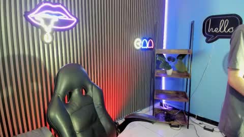 RYAN online show from 12-05-25, 04:54