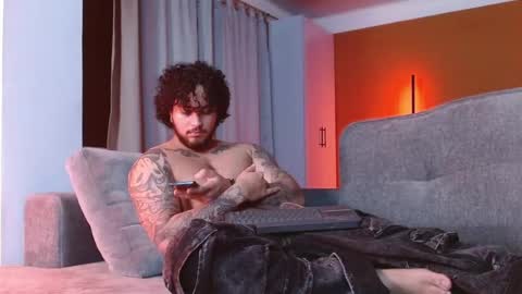 RYAN online show from 09-19-25, 04:47