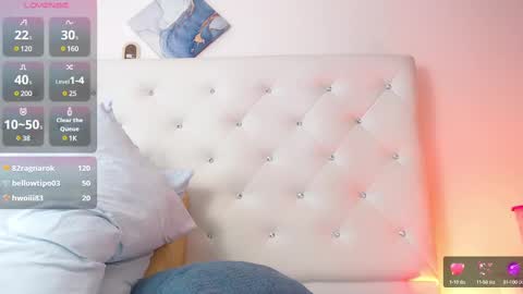 Hanna  online show from 02-18-25, 05:31