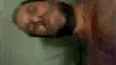 Snapshot of ryanbishops01 chatting on 10-06-25, 08:01 Ryland online show from 10-06-25, 08:01