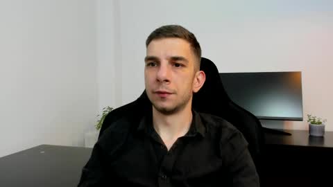 Snapshot of ryandusk chatting on 05-23-26, 07:51 Andrew C. online show from 05-23-26, 07:51