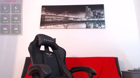 Snapshot of ryanjackson_ chatting on 10-07-25, 02:09 Instagram Ryandwrn online show from 10-07-25, 02:09