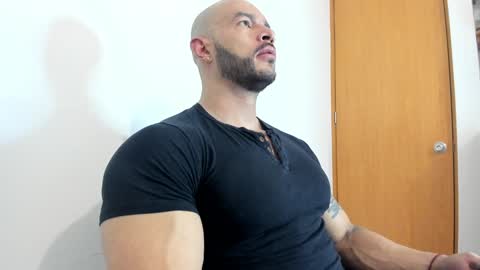 Snapshot of ryanjhonston chatting on 12-02-24, 11:34 Ryan online show from 12-02-24, 11:34