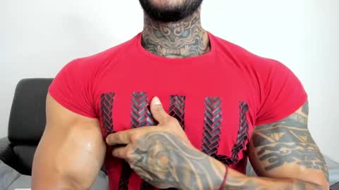 Snapshot of ryanjhonston chatting on 02-20-25, 12:04 Ryan online show from 02-20-25, 12:04