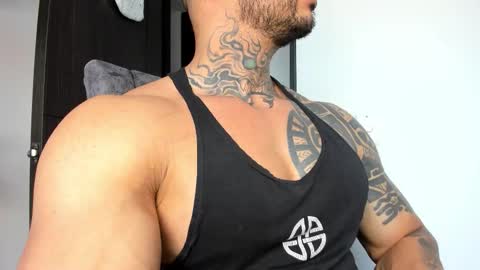 Snapshot of ryanjhonston chatting on 11-24-25, 12:38 Ryan online show from 11-24-25, 12:38