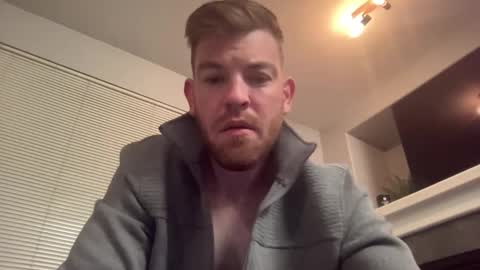 Snapshot of ryanm355 chatting on 10-06-25, 06:22 Roused online show from 10-06-25, 06:22