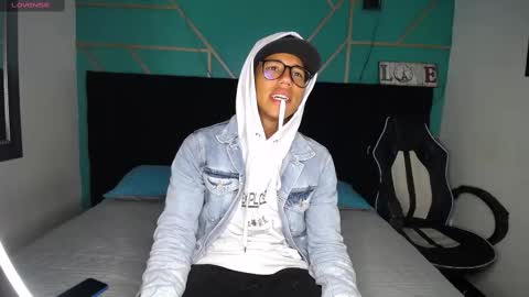 RyanPricee online show from 12-19-24, 04:23
