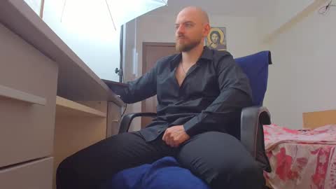 Ryanstone  online show from 05-06-26, 03:35