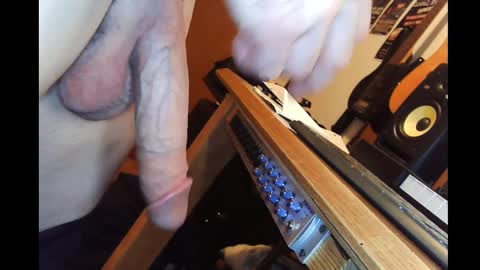 Snapshot of rynoxox chatting on 03-08-25, 09:17 rynoxox online show from 03-08-25, 09:17