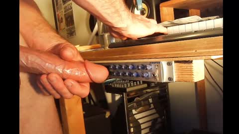 Snapshot of rynoxox chatting on 10-01-25, 05:02 rynoxox online show from 10-01-25, 05:02