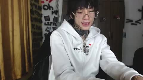 Snapshot of ryoko_vishnu chatting on 05-08-26, 01:33 Ryoko online show from 05-08-26, 01:33