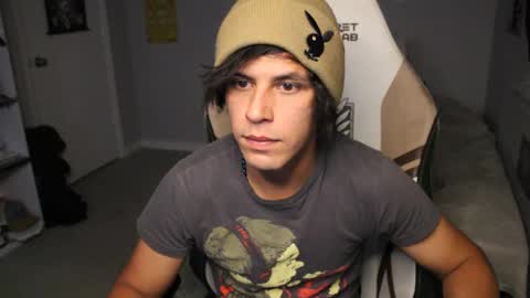 Snapshot of ryot35 chatting on 09-28-25, 12:49 Ryot3 online show from 09-28-25, 12:49