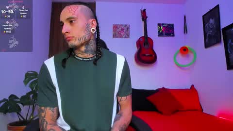 Snapshot of ryuk_it chatting on 03-08-25, 01:25 leopmonk help me reach 100 thumbs up online show from 03-08-25, 01:25