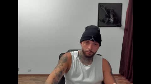 Snapshot of s1nmaster chatting on 09-14-25, 06:07 s1nmaster online show from 09-14-25, 06:07