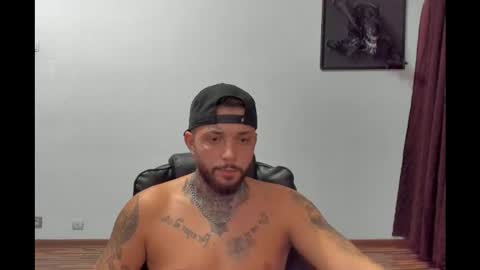 Snapshot of s1nmaster chatting on 09-19-25, 07:14 s1nmaster online show from 09-19-25, 07:14