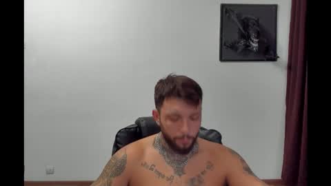 Snapshot of s1nmaster chatting on 09-29-25, 11:59 s1nmaster online show from 09-29-25, 11:59