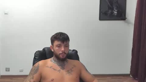 Snapshot of s1nmaster chatting on 10-03-25, 07:44 s1nmaster online show from 10-03-25, 07:44