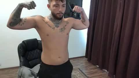 Snapshot of s1nmaster chatting on 10-11-25, 09:08 s1nmaster online show from 10-11-25, 09:08