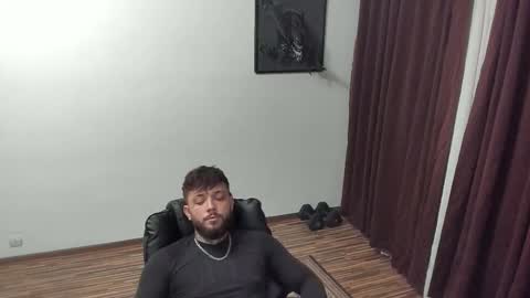 Snapshot of s1nmaster chatting on 10-14-25, 07:03 s1nmaster online show from 10-14-25, 07:03