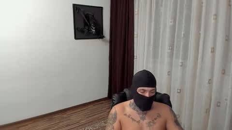 Snapshot of s1nmaster chatting on 10-31-25, 08:21 s1nmaster online show from 10-31-25, 08:21