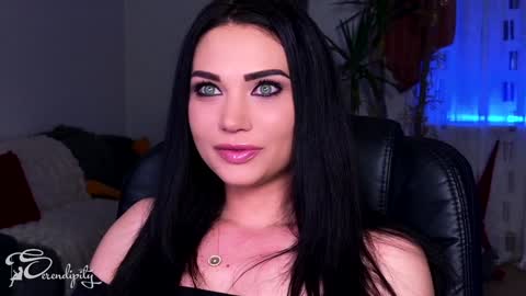 Y      online show from 02-04-25, 09:41
