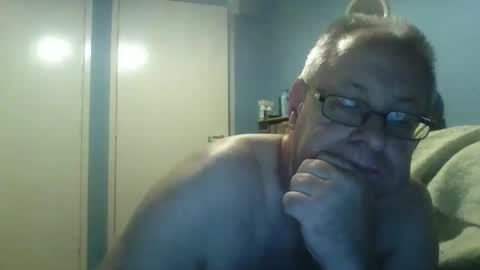 Snapshot of s536sny18 chatting on 09-21-25, 11:28 s536sny18 online show from 09-21-25, 11:28