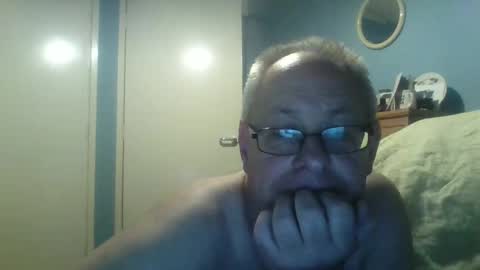 Snapshot of s536sny18 chatting on 09-25-25, 07:17 s536sny18 online show from 09-25-25, 07:17