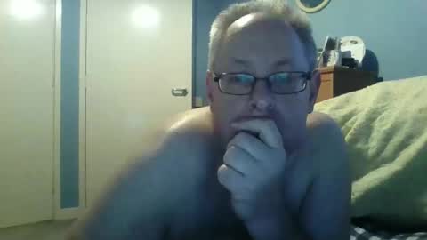 Snapshot of s536sny18 chatting on 11-23-25, 01:22 s536sny18 online show from 11-23-25, 01:22