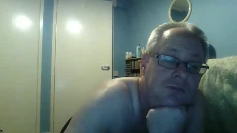 Snapshot of s536sny18 chatting on 11-30-25, 03:38 s536sny18 online show from 11-30-25, 03:38