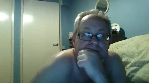 Snapshot of s536sny18 chatting on 12-14-25, 10:47 s536sny18 online show from 12-14-25, 10:47